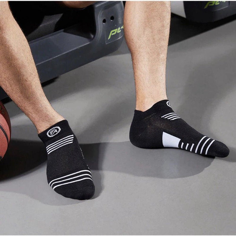 3 Pair Pro Ankle Compression Socks for MenMen socks 1Omega Walk