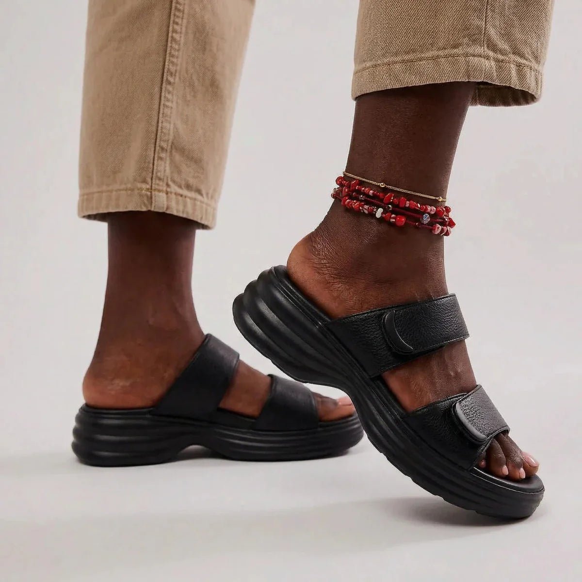 BalanceM284-Black-35Omega Walk