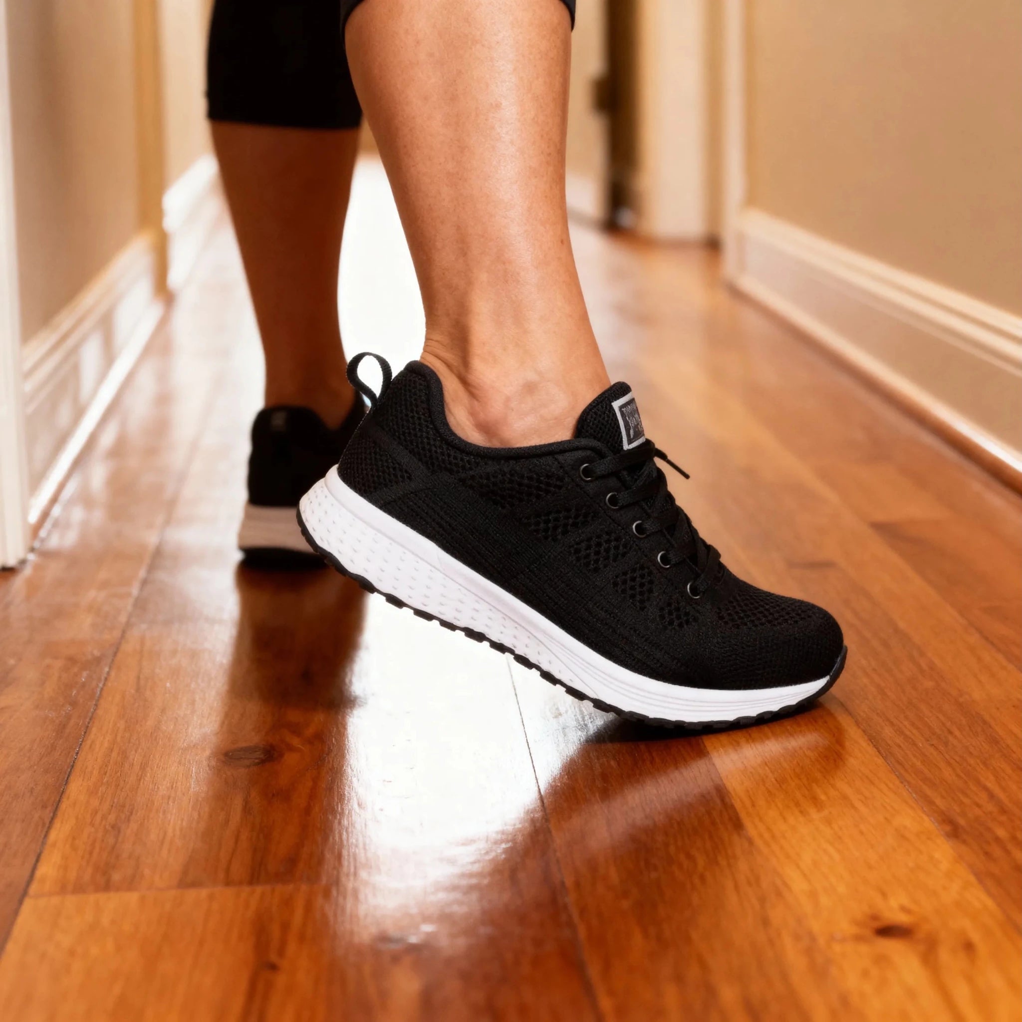 Slip GuardM68-BLACK-35Omega Walk