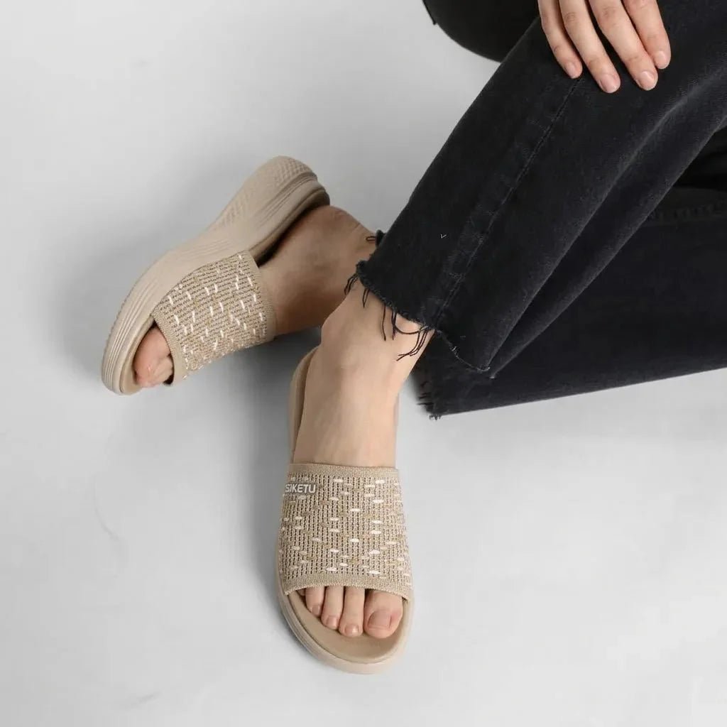 EaseM286-Beige-35Omega Walk