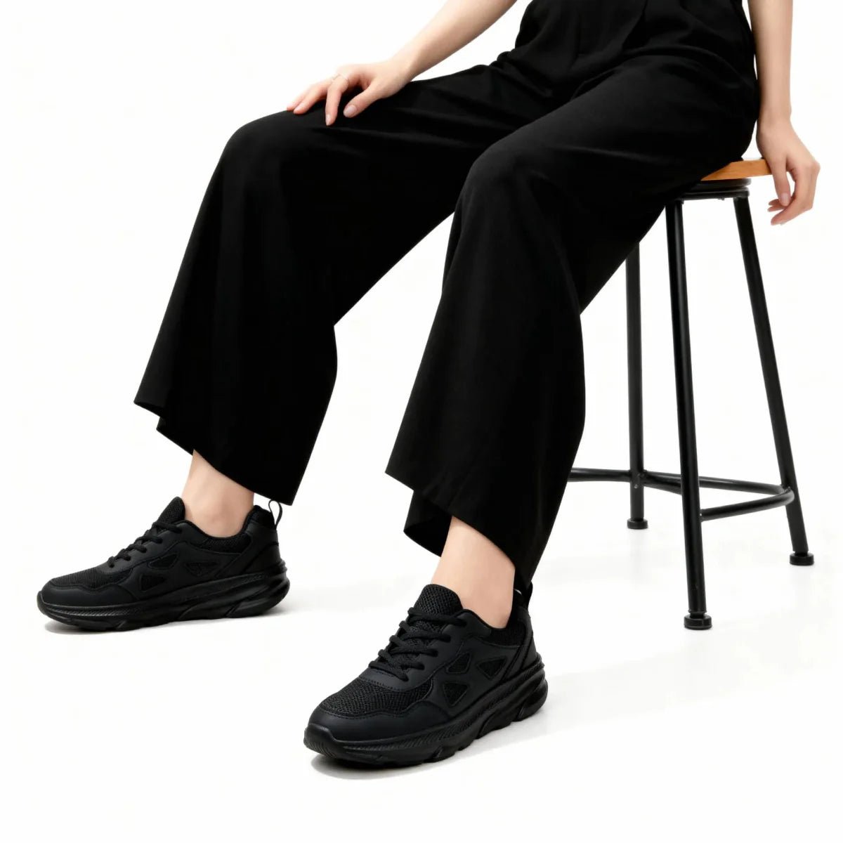 Motion XM272-Black-36Omega Walk
