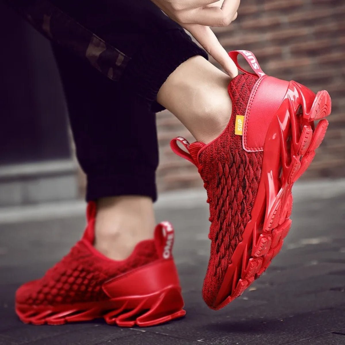 VentureMEN SHOES-10-Red-39Omega Walk
