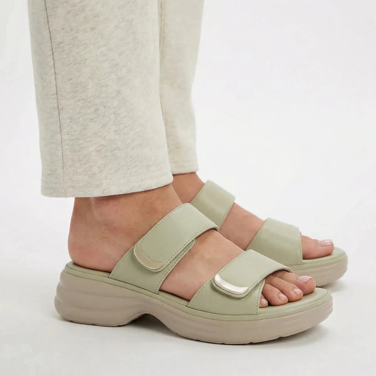 Balance - Omega Walk - M284-Green-35