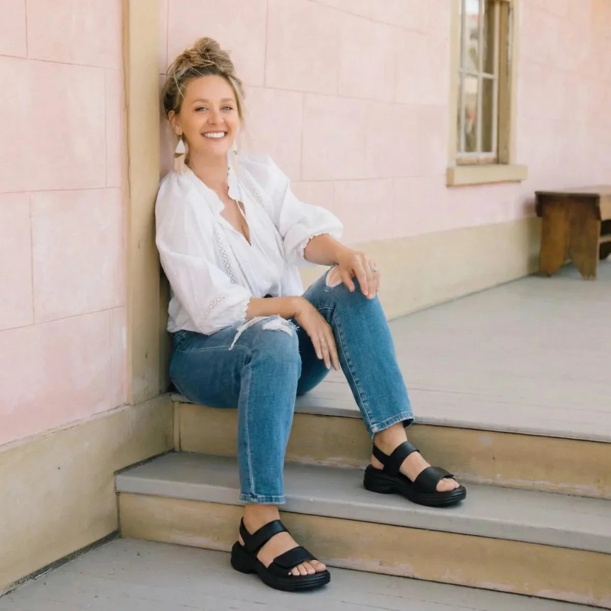 Modesty - Omega Walk - M276-Black-35