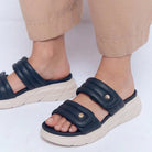 Relief - Omega Walk - M283-Black-35