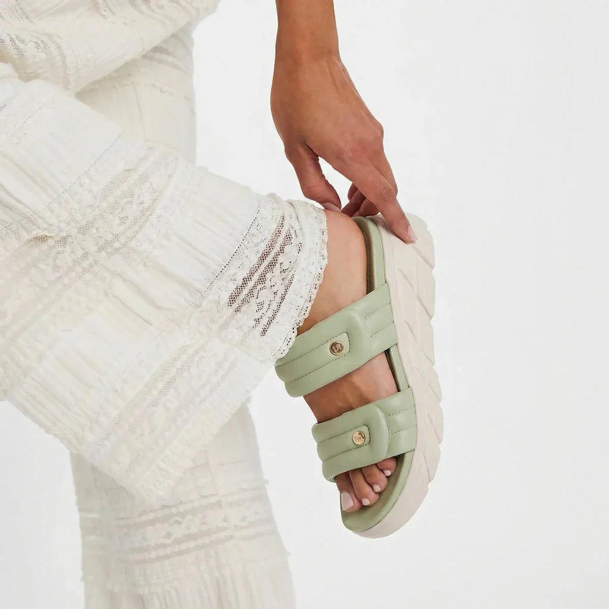 Relief - Omega Walk - M283-Green-35